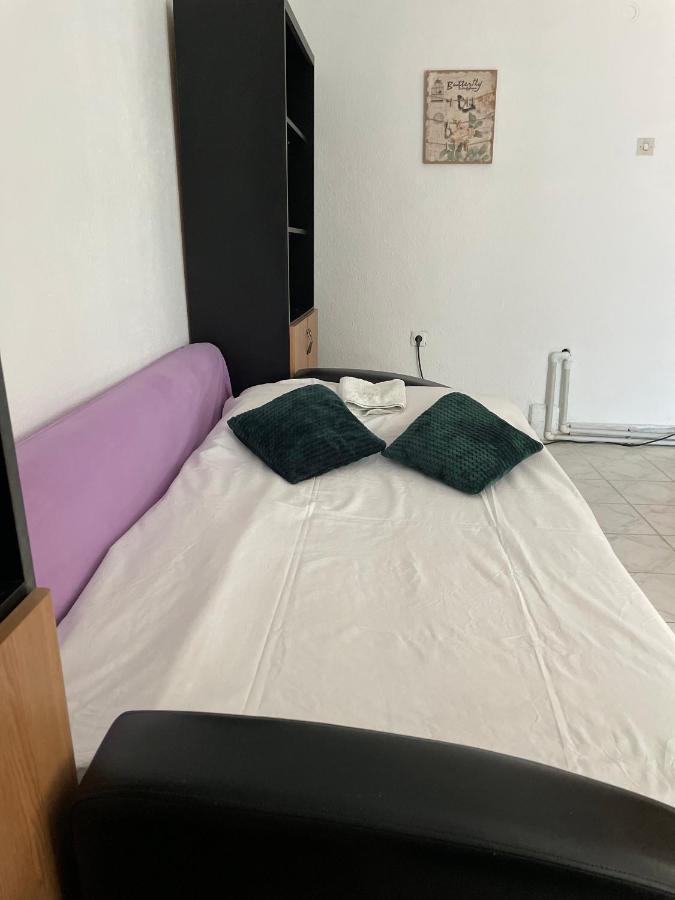 Garsoniera La Curte Paula Apartment Constanta Bagian luar foto